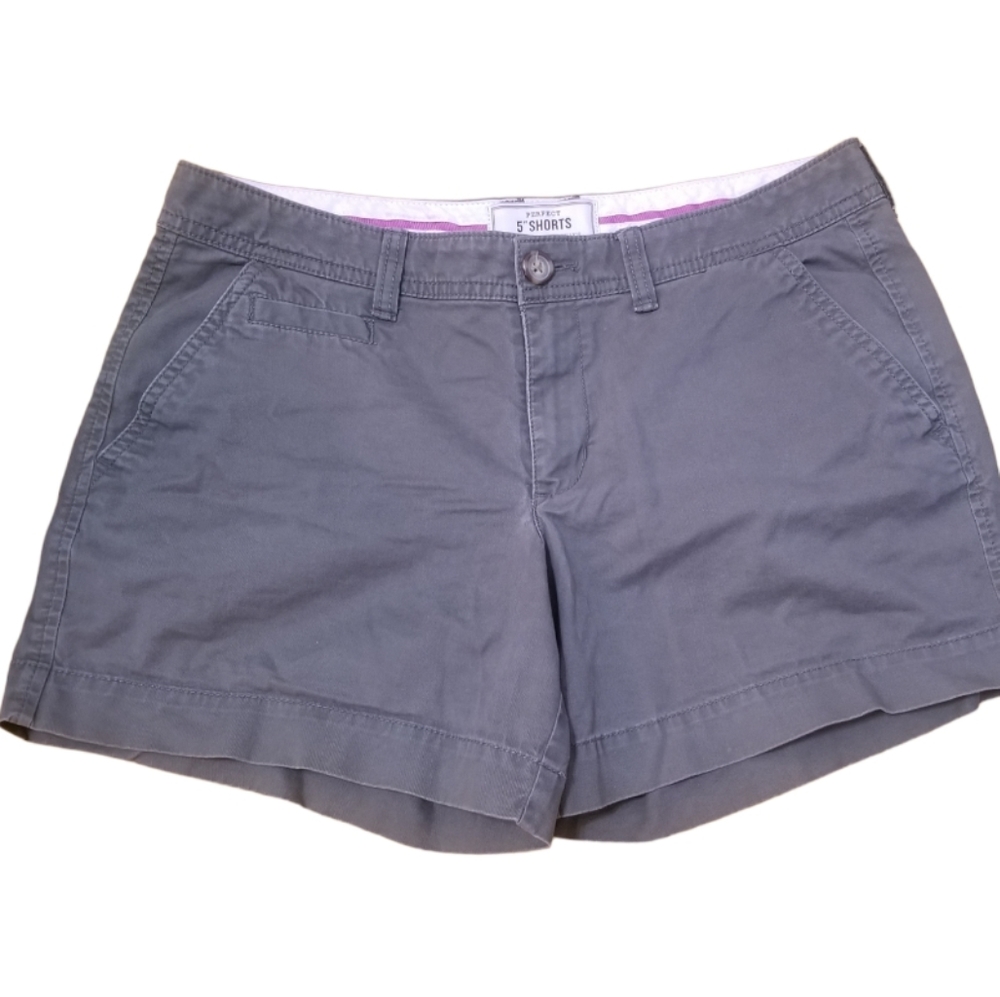 Old Navy Khaki Green Shorts Women's Size 6 - Picture 1 of 6